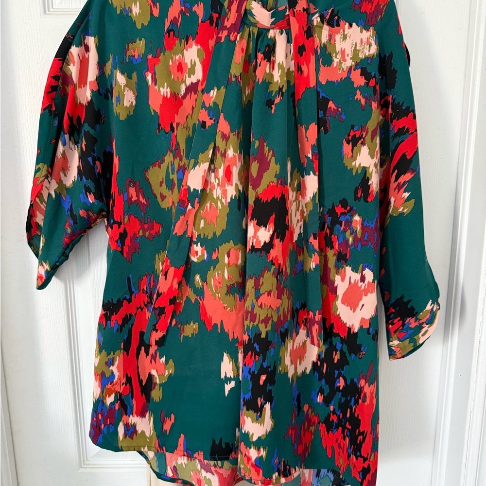 SHEIN Floral-Print Green Blouse - Picture 5 of 5